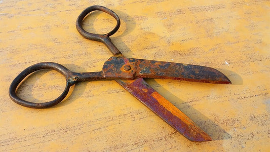 How to Clean & Sanitise Hairdressing & Barbering Scissors