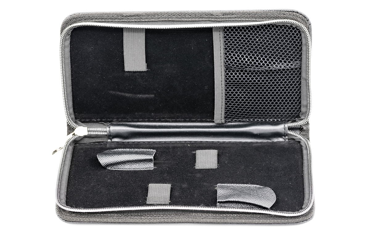 Kanpeki Case - Two Scissor